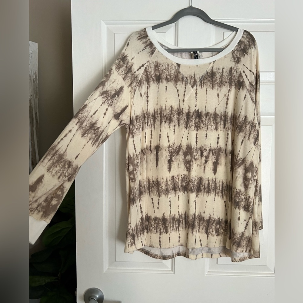 Tunic/Top/Shirt from Glitzy Girlz, Worn once, Excellent condition